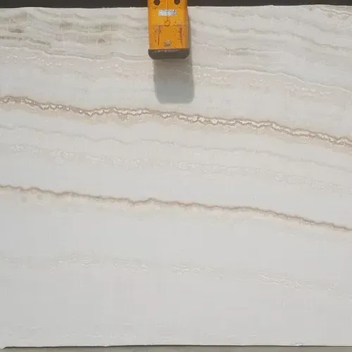 Onice Ivory